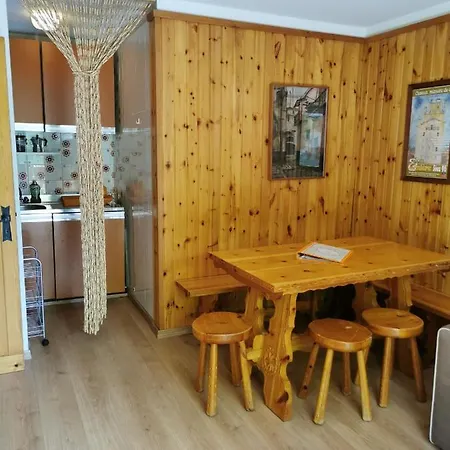 Elda * לה טוויל